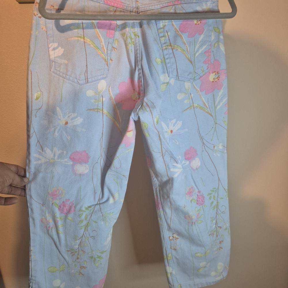 Bill Blass Light Blue Floral Jeans - Picture 6 of 6